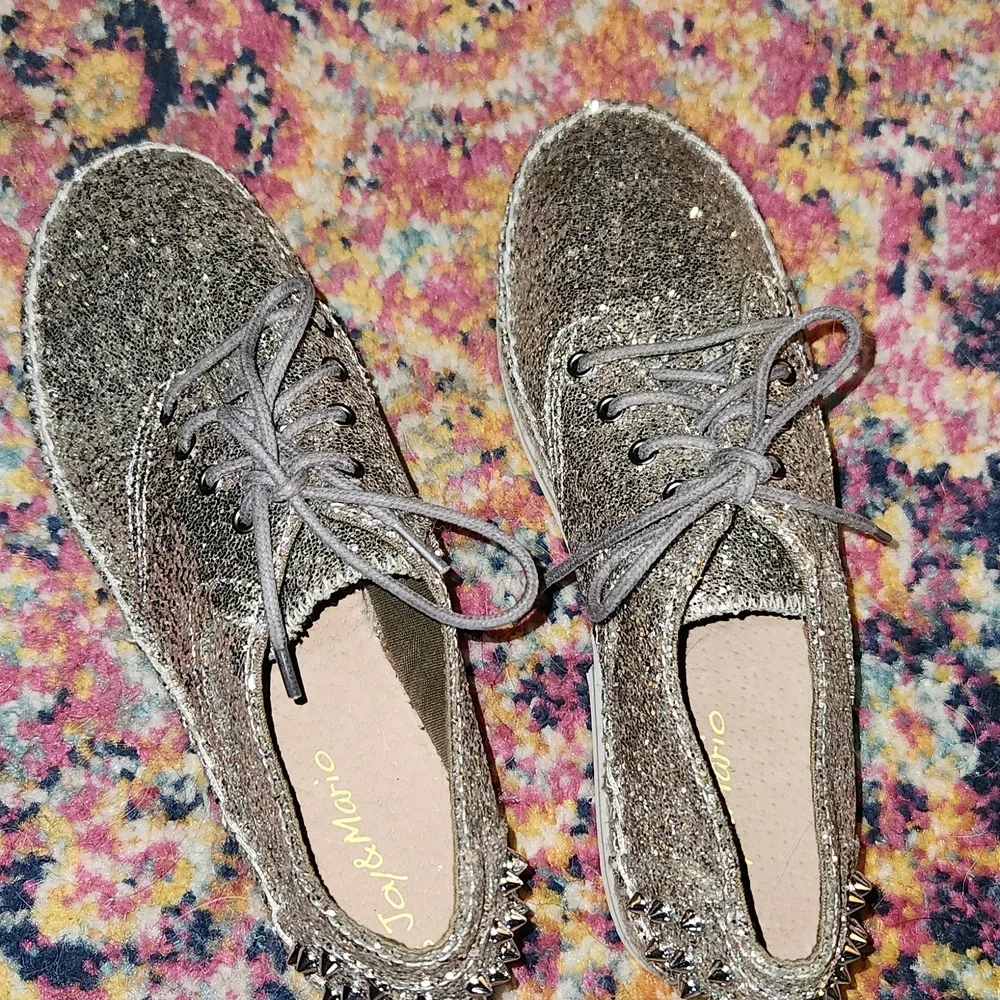 Joy & Mario Women’s silver Shiny loafers Casual Espadrilles size 39